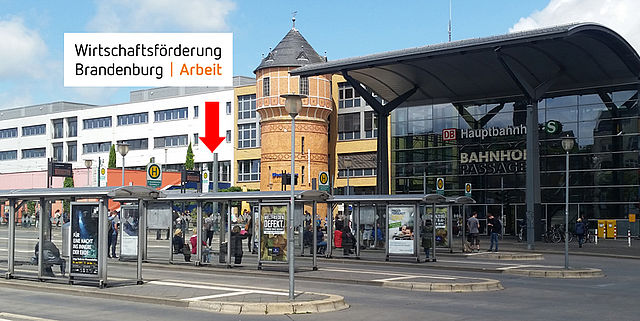 Außenansicht Bahnhofspassagen mit Zugang zum Bereich WFBB Arbeit der Wirtschaftsförderung Brandenburg